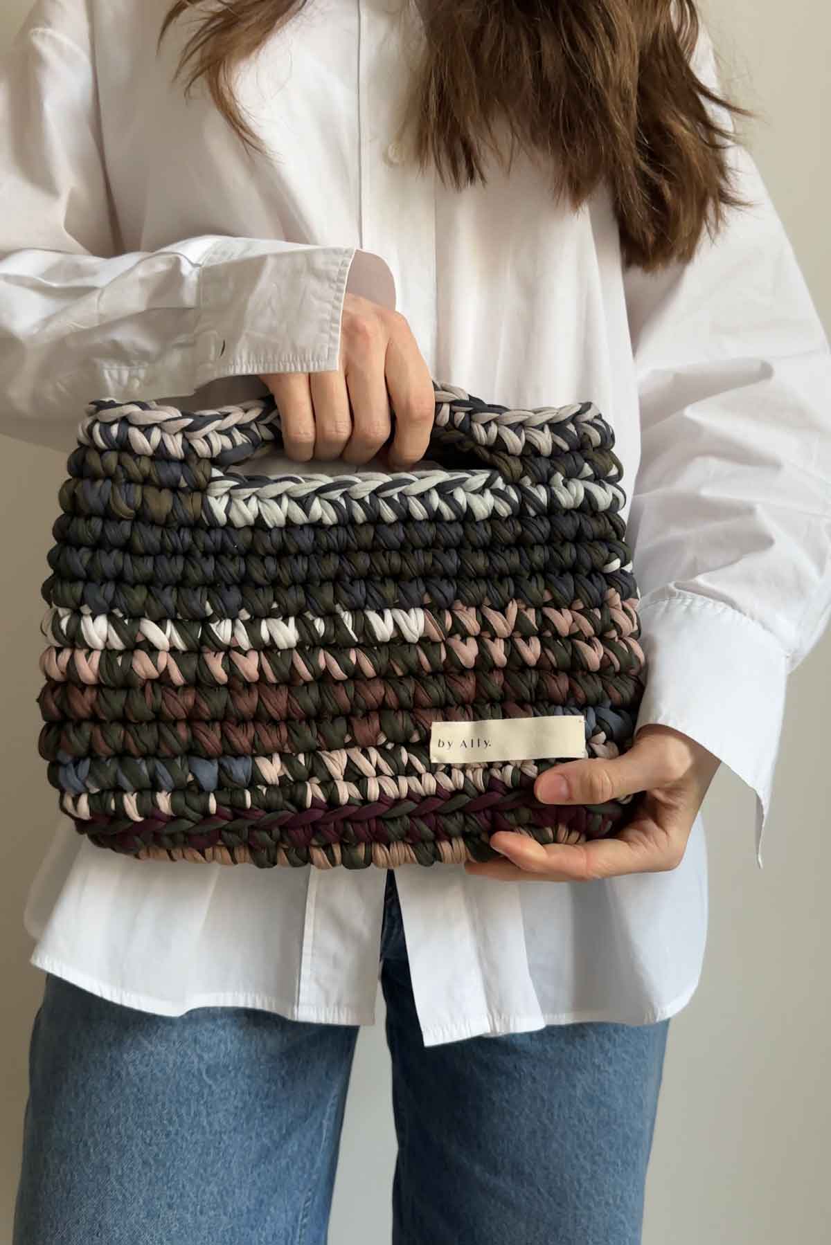 Lilly Bag - Handmade Crochet Bag